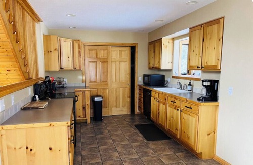 Grand Lake House | Grand Lake House w/Lake & Mtn Views! Close to town & RMNP/big lot & hot tub!