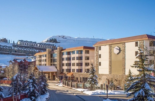Crested Butte Condo | Grand Lodge Condo in the Heart of Mt Crested Butte - No Cleaning Fee! by RedAwning