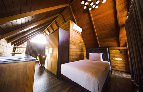 Aluthgama Hotel | Grand Lotus Bentota