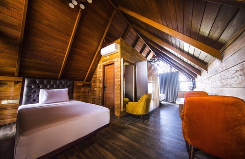 Aluthgama Hotel | Grand Lotus Bentota