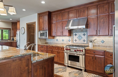 Lake Geneva House | Grand Luxe | Geneva Lakefront Escape | Private Pier | Tennis & Pickleball Court | Views