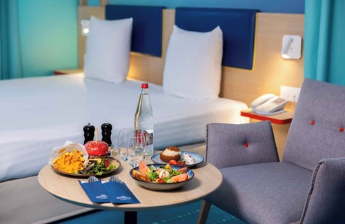 Magny-le-Hongre Hotel | Grand Magic Hotel Marne La Vallée