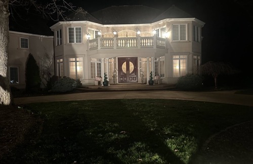 Utica House | Grand Manor at Starved Rock