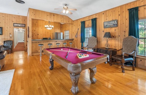 Fort Smith Apartment | Grand Mansion-Blushing Rose