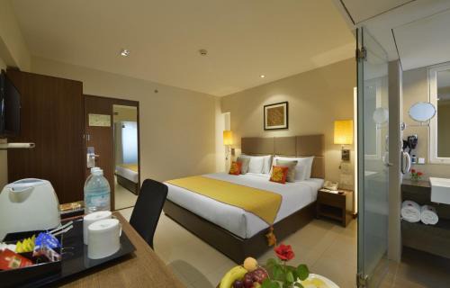 Sayajiganj Hotel | Grand Mercure Vadodara Surya Palace