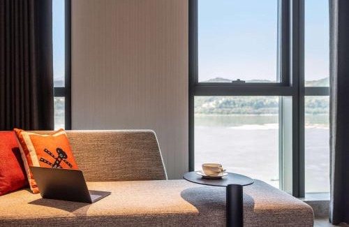 Wujiagang Qu Hotel | Grand Mercure Yichang Waitan