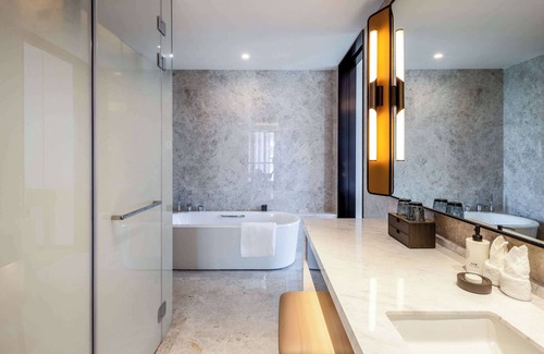 Wujiagang Qu Hotel | Grand Mercure Yichang Waitan