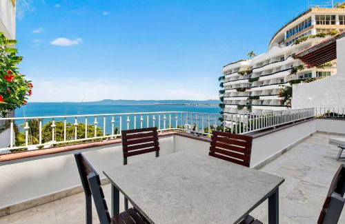 Conchas Chinas Apartment | Grand Miramar A402