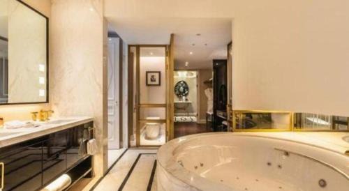 Yixing Hotel | Grand New Century Hotel Yixing