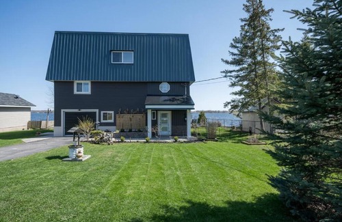 Greater Napanee House | Grand Oasis Napanee