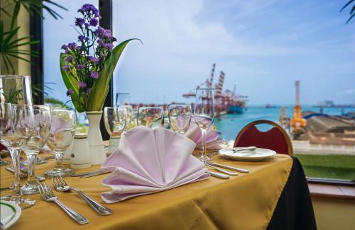 Fort Hotel | Grand Oriental Hotel