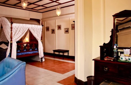 Fort Hotel | Grand Oriental Hotel
