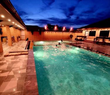 Bang Sao Thong Hotel | Grand Parazo Hotel Suvarnbhumi Airport