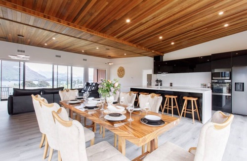 Wanaka House | Grand Peninsula Lodge