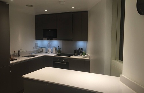 Broad Green Apartment | GRAND PENTHOUSE APARTMENT*
