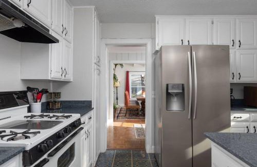 Fort Worth House | Grand Performance Home 3 min to Downtown, Stockyard, AT&T