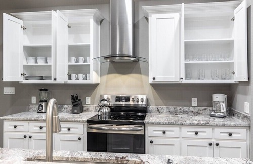 South Arlington House | Grand Prairie Getaway- Spacious 4-Bedroom Comfort