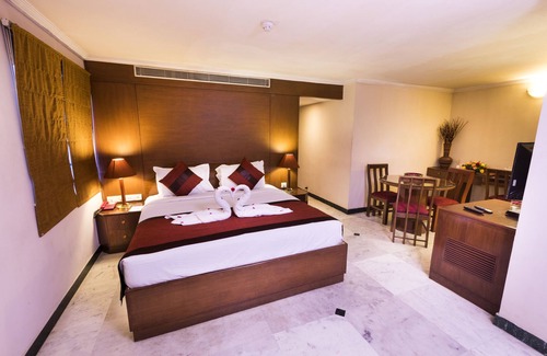 Porur Hotel | Grand Residence