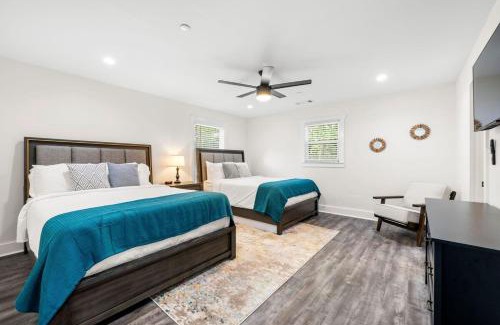 Church Street House | Grand Retreat - Luxury Vacation for Large Groups