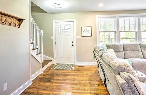 Lakeside House | Grand Richmond Home w/ Great Location & Views