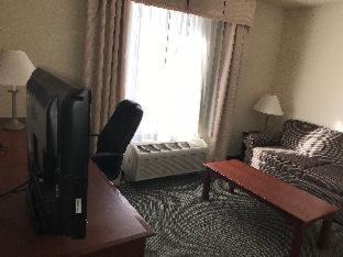 Parachute Hotel | Grand River Hotel