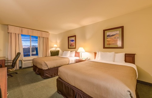 Parachute Hotel | Grand River Hotel