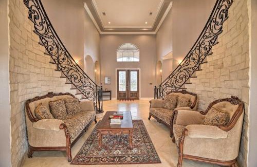 Iowa Colony House | Grand Rosharon Estate on 10 Acres of Farmland