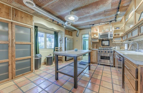 Ruidoso House | Grand Ruidoso Home w/ Private Hot Tub & Casita!