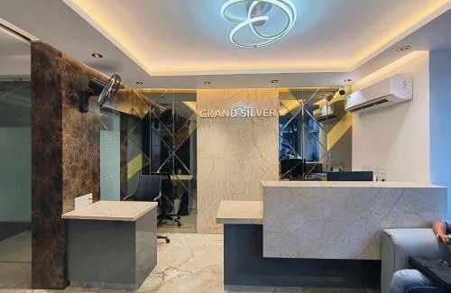 Thousand Lights Hotel | Grand Silver