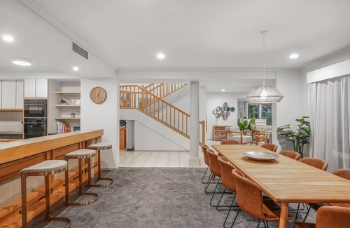 Kewarra Beach House | Grand Slam Getaway w Tennis court & Heated pool