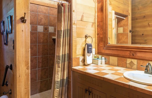 Brenham House | Grand Spa features Private Hot Tub, Shuffle Board, Disco Ball at Scenic Hill Retreat