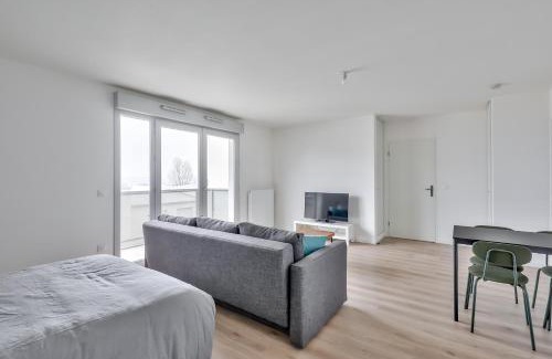 Rosny-sous-Bois Apartment | Grand studio à Rosny