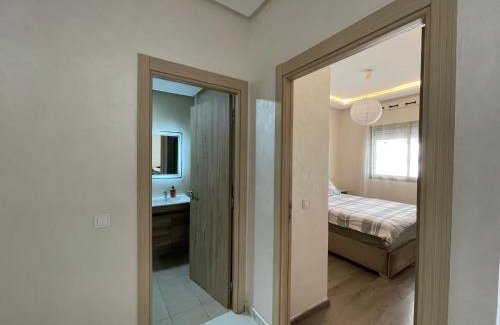 Ain Harrouda Apartment | Grand Studio résidence neuve avec piscine