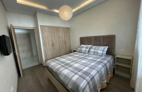 Ain Harrouda Apartment | Grand Studio résidence neuve avec piscine