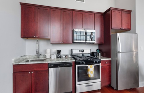 Olde Kensington Apartment | Grand Studio w/Private Gym