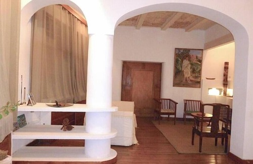 Antananarivo Avaradrano Apartment | grand suite in villa in historical area near center tana