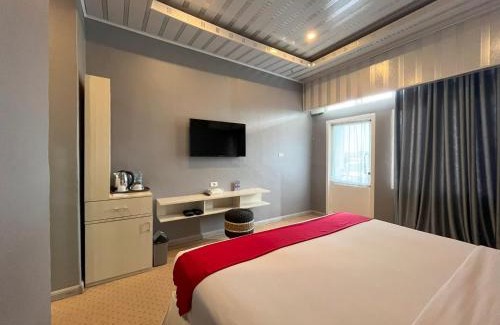 Parapat Hotel | Grand Tamaro Hotel