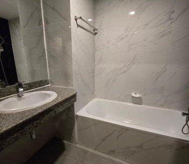 Minburi Hotel | Grand Tara Garden Thai Hotel