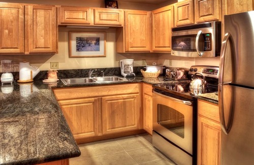 Four O'Clock Condo | Grand Timber Lodge Ski in/Ski out -two bedroom