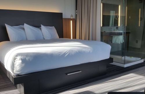 Drummondville Hotel | Grand Times Hotel Drummondville