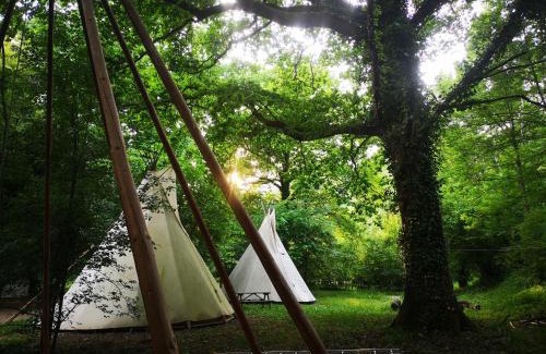 Montbrun Other | grand tipi traditionnel pour 2 à 5 personnes