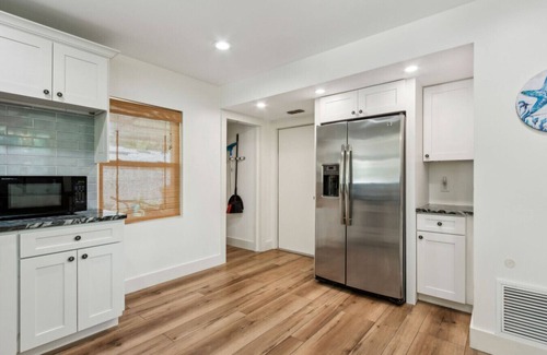 Jacksonville Beach House | Grand Tortuga: Spacious Coastal Home! W/Bikes&BBQ