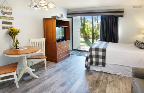 Acme Apartment | Grand Traverse Bay Waterfront Condo