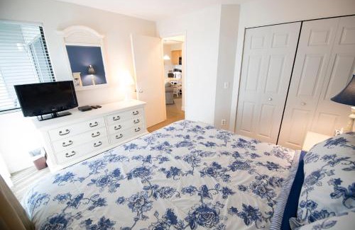 Acme Apartment | Grand Traverse Bay Lake View Condo