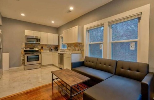 Highlands Douglass House | Grand Two Bedroom in the heart of the highlands