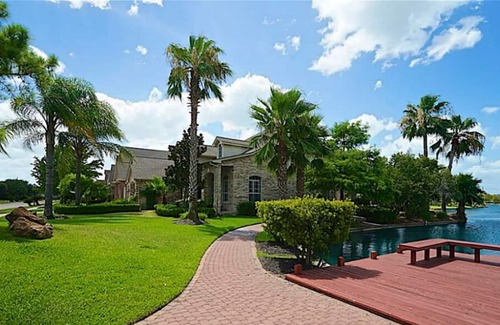 FM 1960 House | Grand Vacation Resort