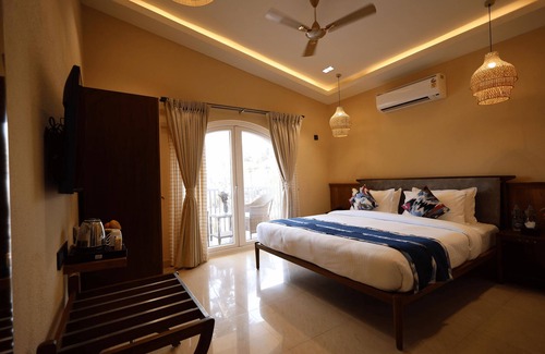 Arambol Hotel | Grand Vatika Resort Hotel