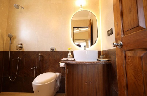 Arambol Hotel | Grand Vatika Resort Hotel