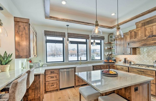 Victor House | Grand Victor Getaway w/ Teton Mountain Views!