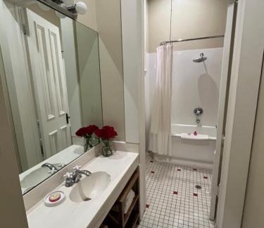 Faubourg Livaudais Bed & Breakfast | Grand Victorian Bed & Breakfast